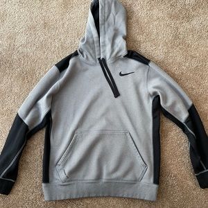Nike Therma- Fit Sweatshirt